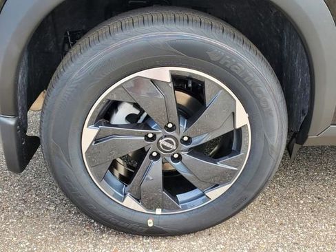 New 2026 Nissan Rogue SV image 5