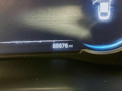 Used 2022 Genesis G70 2.0T image 19