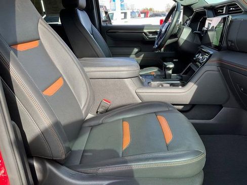 Used 2025 GMC Sierra 1500 AT4 w/ Technology Package image 19