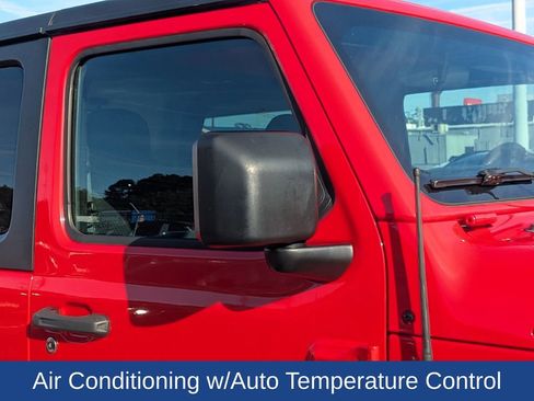 Used 2018 Jeep Wrangler Sport image 12