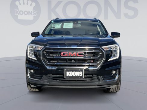 Used 2023 GMC Terrain AT4 image 11