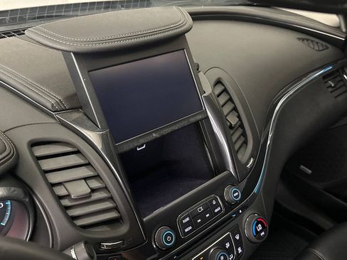 Used 2019 Chevrolet Impala Premier FWD image 50