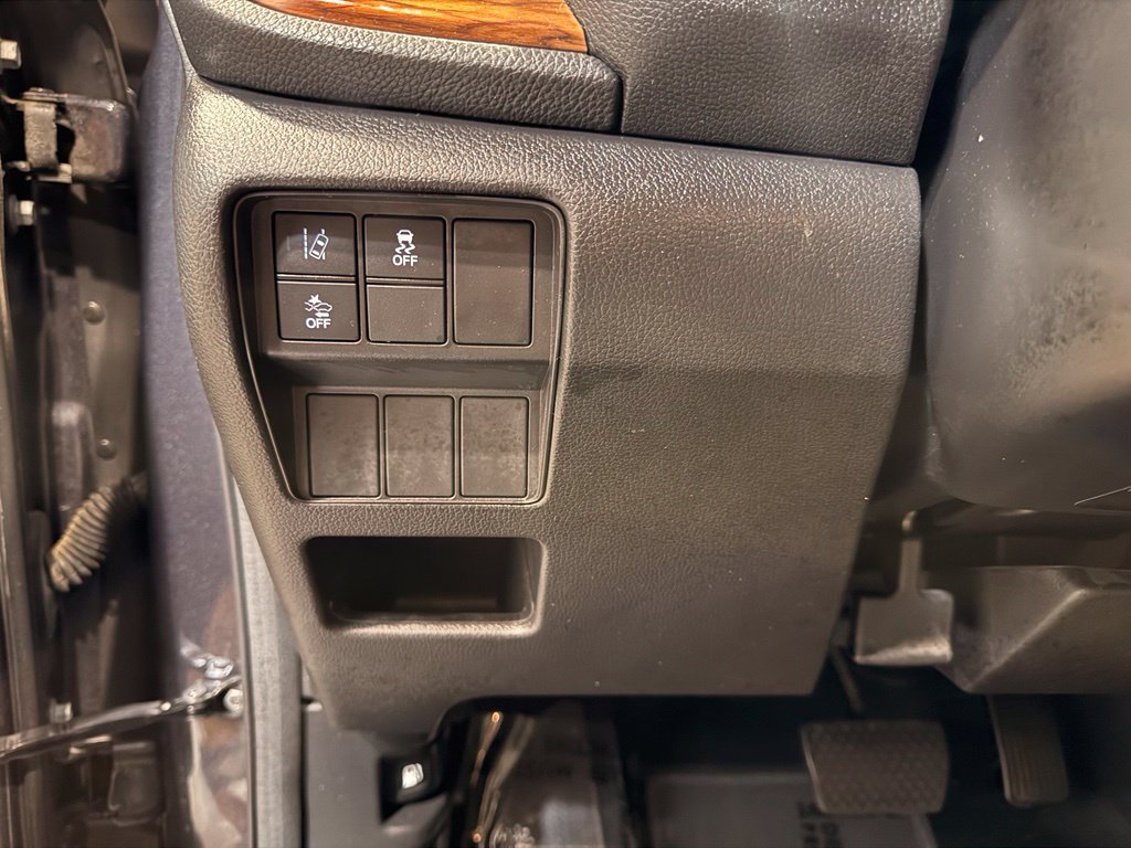 Used 2018 Honda CR-V EX image 16