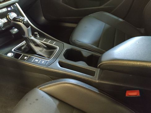 Used 2024 Volkswagen Jetta SE image 26