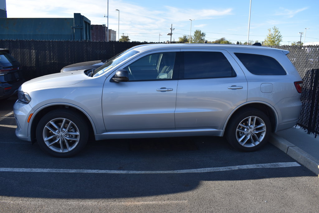 Used 2025 Dodge Durango GT AWD/4WD image 2