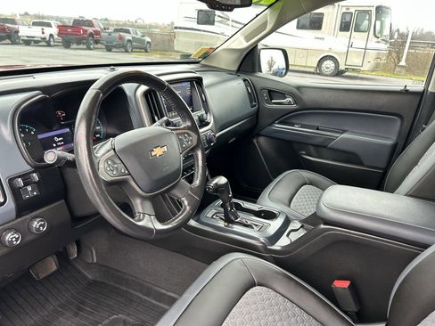 Used 2020 Chevrolet Colorado Z71 image 25