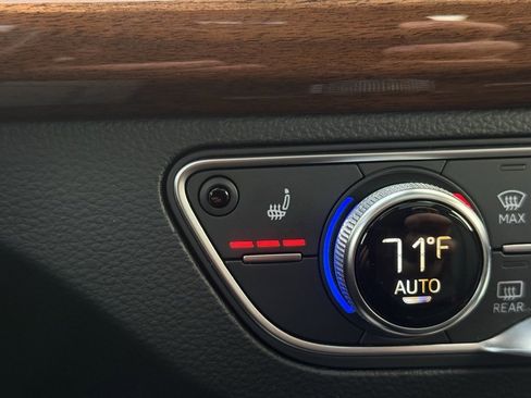 Used 2021 Audi Q5 2.0T Premium w/ Convenience Package image 25