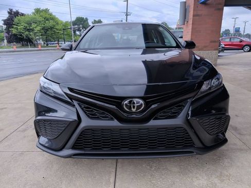 Used 2024 Toyota Camry SE FWD image 10