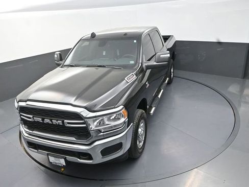 Used 2024 RAM 2500 Tradesman w/ Chrome Appearance Group AWD/4WD image 14
