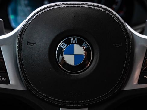 Used 2022 BMW X5 M50i w/ Premium Package AWD/4WD image 32