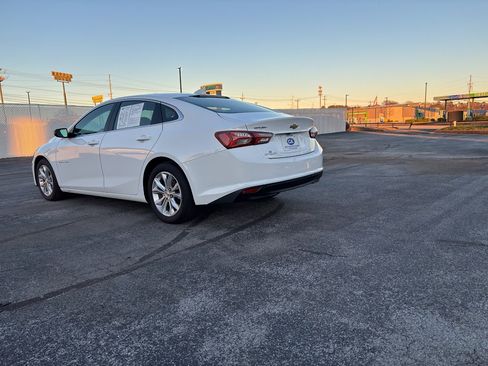 Used 2022 Chevrolet Malibu LT image 6