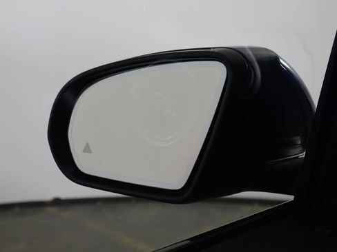 Used 2021 Mercedes-Benz GLB 35 AMG 4MATIC image 41