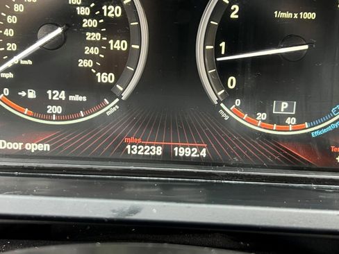 Used 2012 BMW 750Li xDrive image 24