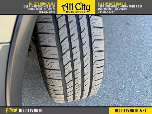 Used 2016 Volkswagen Touareg Sport image 33