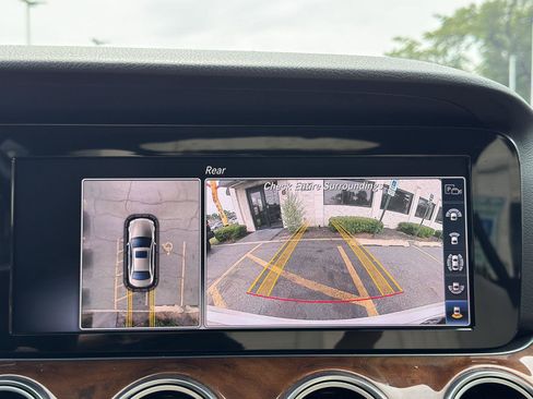 Used 2019 Mercedes-Benz E 300 4MATIC w/ Driver Assistance Package image 24