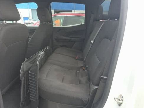 Used 2023 Chevrolet Colorado W/T image 5