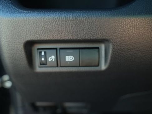 Used 2024 Toyota RAV4 XLE FWD image 34