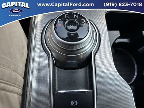 Certified 2024 Ford Edge Titanium image 29