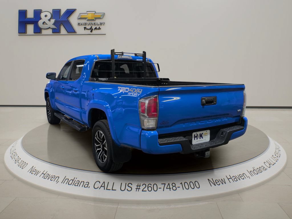 Used 2020 Toyota Tacoma TRD Sport AWD/4WD image 4