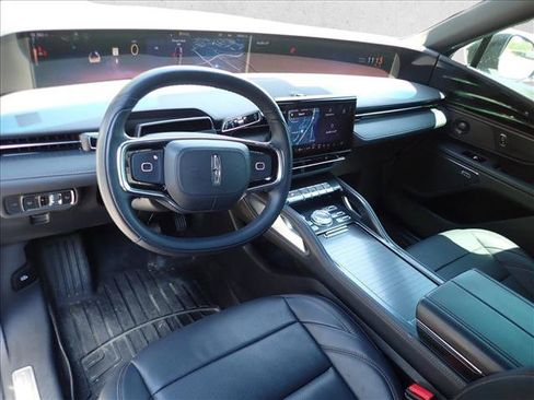 Used 2024 Lincoln Nautilus Premier w/ Equipment Group 102A AWD/4WD image 11