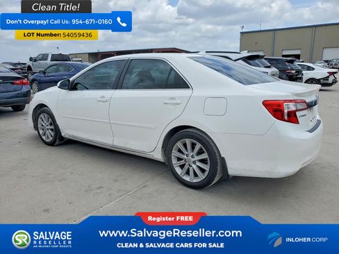 Used 2014 Toyota Camry XLE FWD image 3