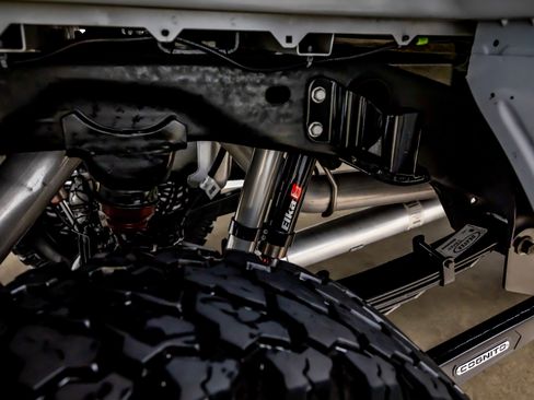 Used 2025 GMC Sierra 3500 Denali Ultimate image 40