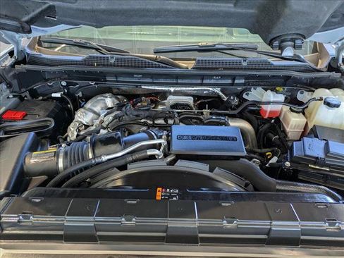 Used 2025 Chevrolet Silverado 2500 ZR2 w/ Technology Package AWD/4WD image 24