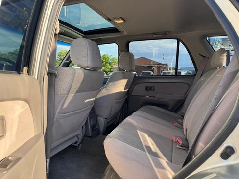 Used 2001 Toyota 4Runner SR5 AWD/4WD image 21