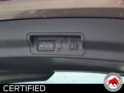 Used 2021 Ford Explorer XLT w/ Equipment Group 202A RWD image 15