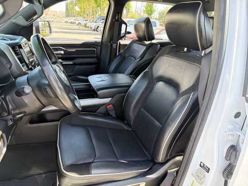 Used 2024 RAM 1500 Laramie AWD/4WD image 13