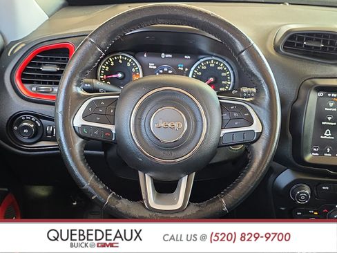 Used 2018 Jeep Renegade Trailhawk AWD/4WD image 12