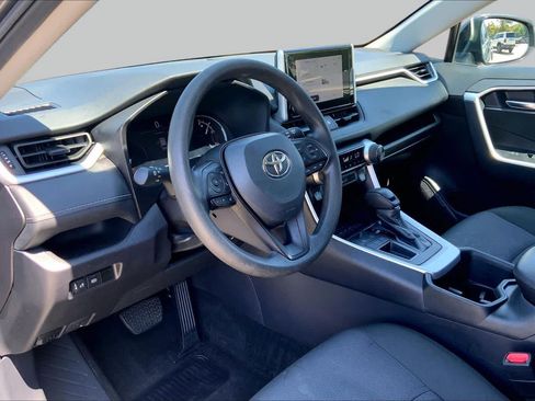 Used 2024 Toyota RAV4 XLE FWD image 17