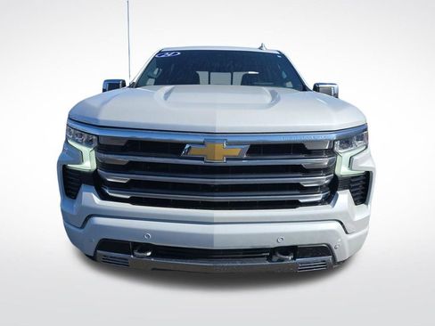 Certified 2024 Chevrolet Silverado 1500 High Country w/ Technology Package image 9