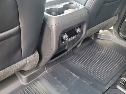 New 2026 Chevrolet Traverse High Country w/ LPO, Floor Liner Package FWD image 28