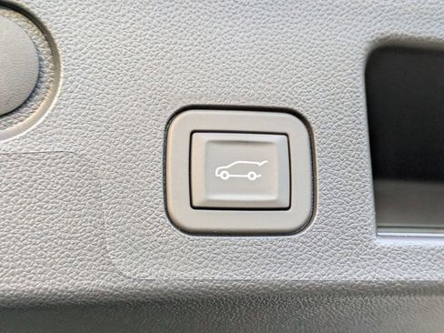 New 2026 Chevrolet Equinox LT w/ Convenience Package II image 14