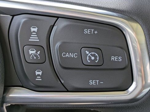 New 2025 Jeep Wrangler Unlimited Sahara AWD/4WD image 22