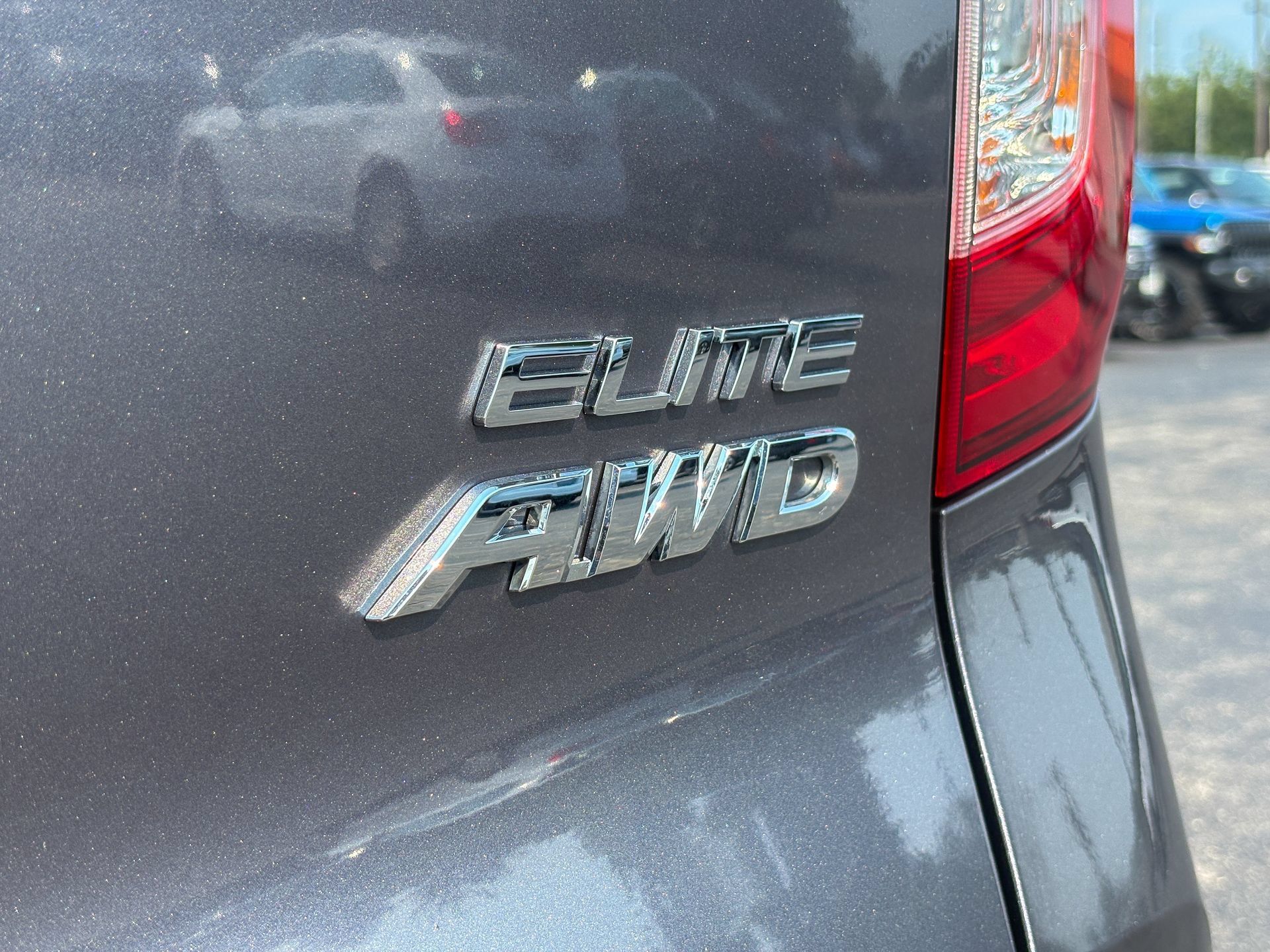 Used 2020 Honda Pilot Elite image 11