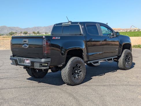 Used 2019 Chevrolet Colorado Z71 image 3