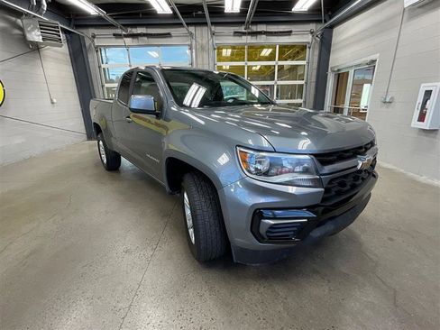Used 2022 Chevrolet Colorado LT w/ Fleet Safety Package image 7