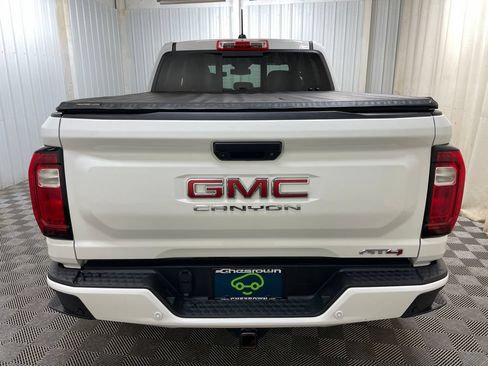 Used 2024 GMC Canyon AT4 w/ AT4 Premium Package AWD/4WD image 6