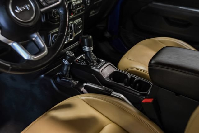 Used 2019 Jeep Wrangler Unlimited Sahara AWD/4WD image 26