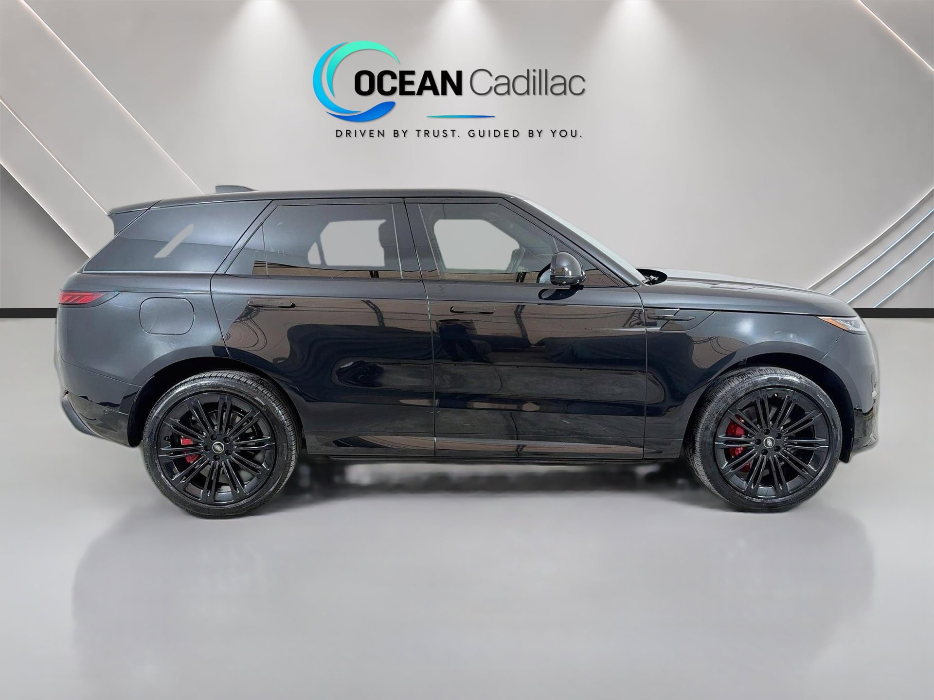 Used 2025 Land Rover Range Rover Sport Dynamic SE AWD/4WD image 6