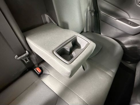 Certified 2025 Toyota RAV4 LE FWD image 35