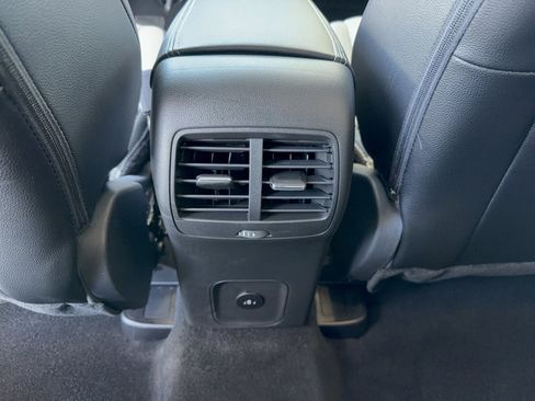 Certified 2025 Ford Escape SE w/ PHEV Premium Package FWD image 30