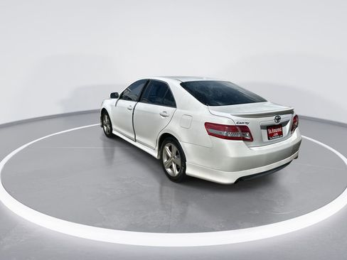 Used 2011 Toyota Camry SE w/ SE Extra-Value Pkg #1 image 6