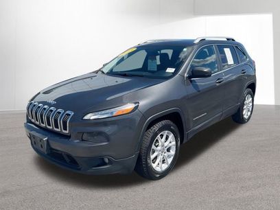 Used 2015 Jeep Cherokee Latitude w/ Comfort/Convenience Group
