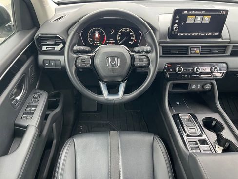 Used 2023 Honda Pilot EX-L image 2