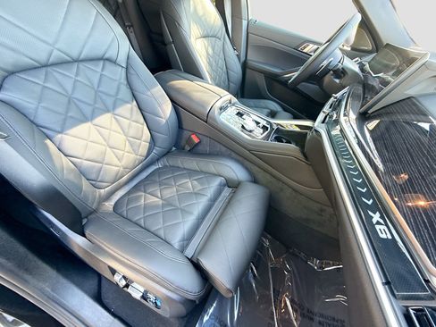 New 2026 BMW X6 xDrive40i w/ Executive Package image 14
