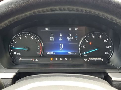 Used 2022 Ford Explorer XLT image 21