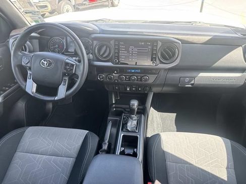 Used 2023 Toyota Tacoma TRD Off-Road AWD/4WD image 20